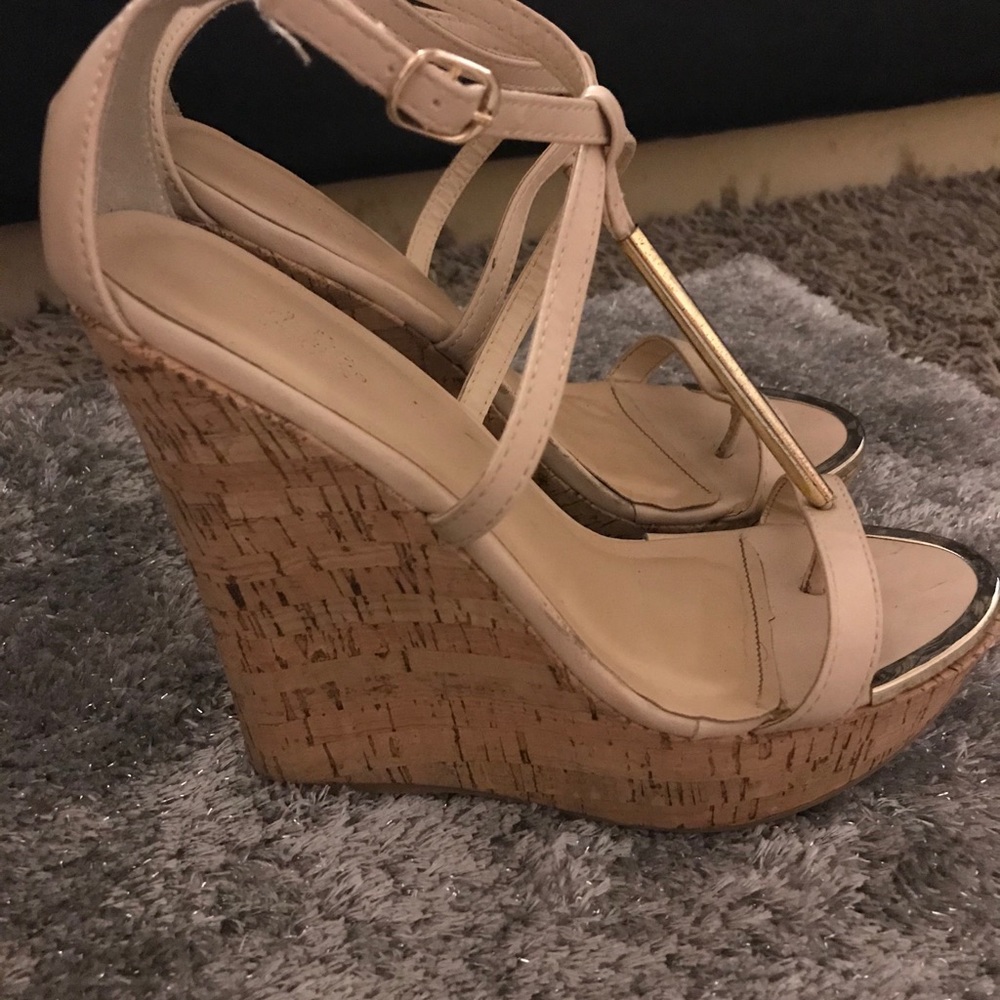 Charlotte Russe Weges